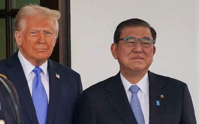 هدیه جنجالی مقام ارشد ژاپن به ترامپ +عکس