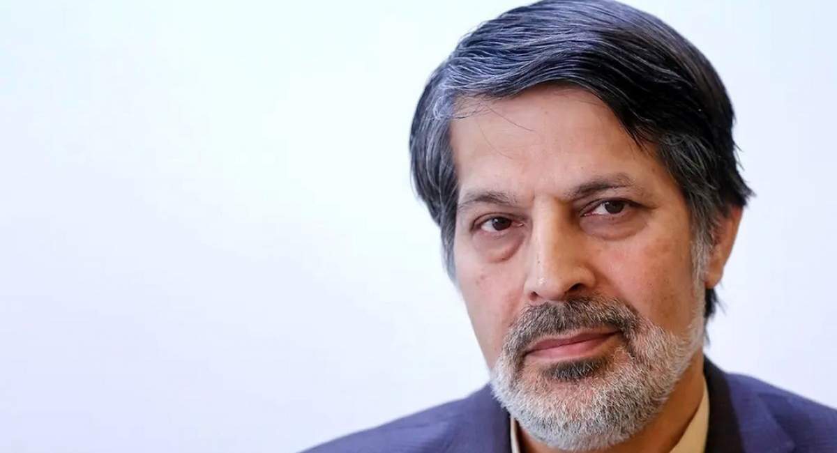 عمادالدین باقی: یادداشت "ترامپ تروریست" تحقیر آمیز است