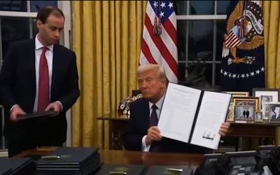 دلار‌هایی که برای اپوزیسیون بر باد رفت  <img src="https://cdn.jahannews.com/images/video_icon.png" width="11" height="10" border="0" align="top">