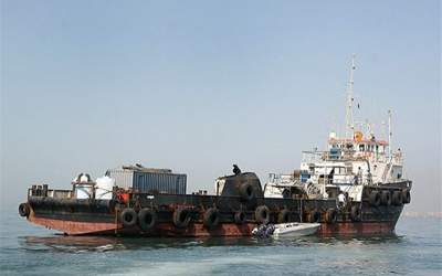 کشف ۶۰۰ هزار لیتر سوخت قاچاق در خلیج فارس