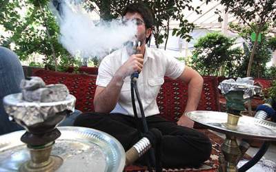 یک پُک قلیان برابر با ۲۰۰ نخ سیگار آسیب دارد