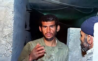 فرمانده‌ای که لباس نیروهایش را هم می‌شست