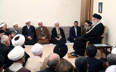 رهبر انقلاب: حوزه علمیه وام‌دار کار آیت‌الله جوادی آملی در تفسیر قرآن است/ تفسیر «تسنیم» از افتخارات شیعه و «المیزان» امروز است