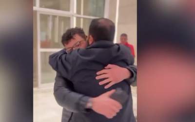 دیدار اسیر فلسطینی با فرزندش پس از ۲۴ سال!  <img src="https://cdn.jahannews.com/images/video_icon.png" width="16" height="16" border="0" align="top">