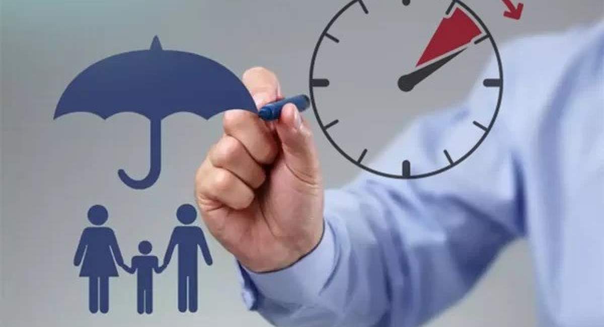 دوره انتظار بیمه تکمیلی دی چقدر است؟