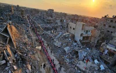 افطار جمعی در میان ویرانه های غزه +فیلم  <img src="https://cdn.jahannews.com/images/video_icon.png" width="16" height="16" border="0" align="top">