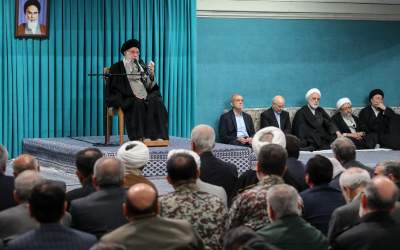 منظومه اقتصادی رهبر انقلاب؛‌ از ظرفیت‌شناسی تا اصلاح نظام ارزی کشور/ گام اول رهایی از مشکلات اقتصادی چیست؟