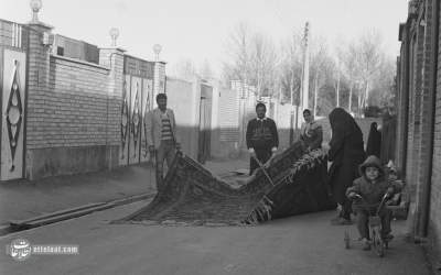 پلیس: تکاندن فرش در کوچه و خیابان جرم است!