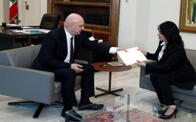 دعوت السودانی از رئیس جمهور لبنان برای سفر به عراق