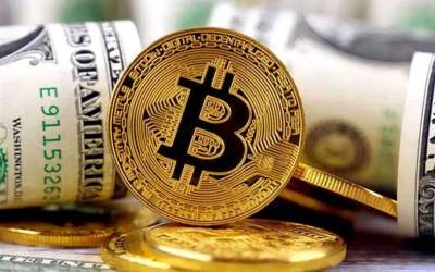 خطر کاهش قیمت بیت کوین تا ۷۱۰۰۰ دلار