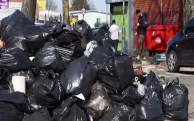 فیلم/ شهر بزرگ انگلیس در اشغال زباله‌ها  <img src="https://cdn.jahannews.com/images/video_icon.png" width="16" height="16" border="0" align="top">