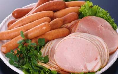 درج درصد گوشت در سوسیس و کالباس‌ها الزامی است