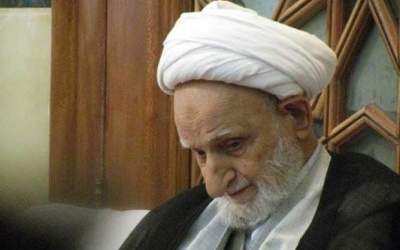 استغفار کنید که هم‌ مشکلات را برطرف می کند