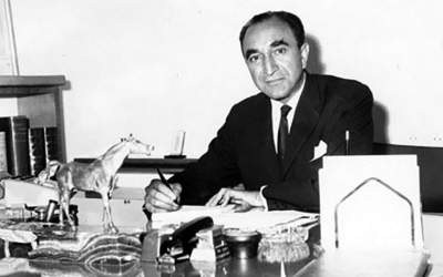 نخست وزیری که چهره فاسد دربار پهلوی را به تصویر کشید
