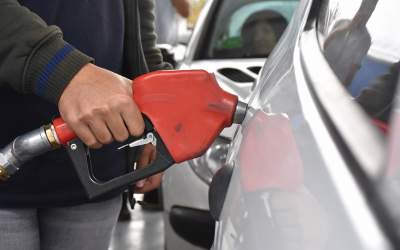 دومین سهمیه ۶۰ لیتری بنزین قابل برداشت شد