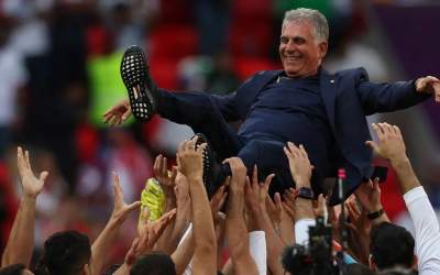 کی‌روش نزدیک نیمکت رئال مادرید آفریقا