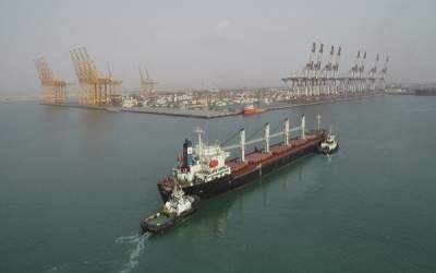 گمرک: سهم بندر شهید رجایی از کل واردات کالاهای اساسی فقط ۸ درصد است