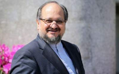 شریعتمداری با امضای علی‌عسگری کار می‌کند!