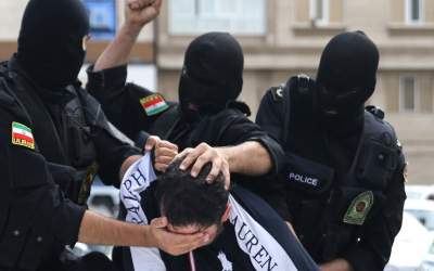 چوب پلیس بر سر خلافکاران! +فیلم  <img src="https://cdn.jahannews.com/images/video_icon.png" width="16" height="16" border="0" align="top">