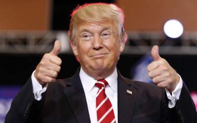 سنگ‌ تمام روزنامه الیاس حضرتی برای ترامپ