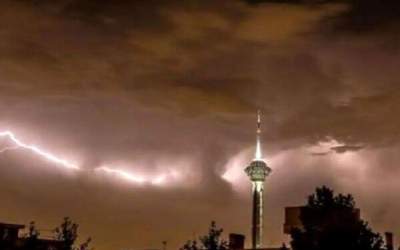 طوفان سه شنبه شب تهران ۶ مصدوم داشت