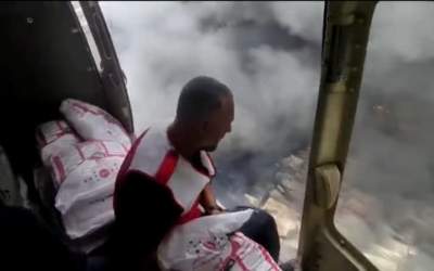 لحظه‌ای دلهره آور از خاموش کردن آتش در بندر رجایی  <img src="https://cdn.jahannews.com/images/video_icon.png" width="16" height="16" border="0" align="top">