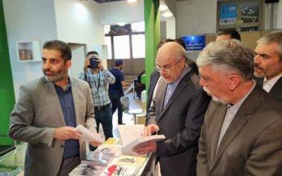 بازدید قالیباف از نمایشگاه بین‌المللی کتاب