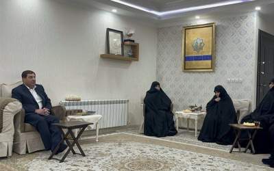 دیدار مخبر با خانواده شهید رئیسی