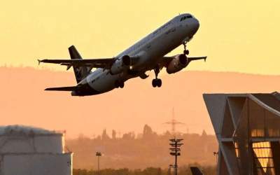 محل اصابت موشک هندی در فرودگاه پنجاب  <img src="https://cdn.jahannews.com/images/video_icon.png" width="16" height="16" border="0" align="top">