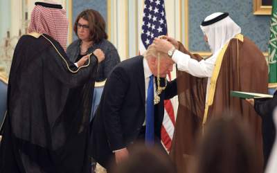 واشنگتن‌پست: ترامپ در سفر به عربستان فقط دنبال پول است