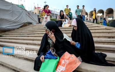 عکس/ عشق به کتاب این شکلی است