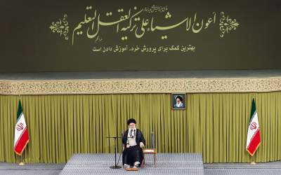 هم‌خوانی معلمان در دیدار با رهبر انقلاب +فیلم  <img src="https://cdn.jahannews.com/images/video_icon.png" width="16" height="16" border="0" align="top">