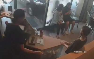 وقوع تصادفی مهیب در شرق تایوان +فیلم  <img src="https://cdn.jahannews.com/images/video_icon.png" width="11" height="10" border="0" align="top">