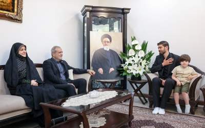 دیدار پزشکیان با خانواده شهیدان آل هاشم و موسوی