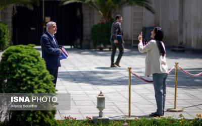 وضع حجاب در حیاط دولت +عکس