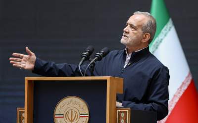 رئیس‌ جمهور: ساختار ناعادلانه و ناکارآمد اداری باید اصلاح شود/ چرا کسی که کار نمی‌کند، حقوق می‌گیرد؟/ چرا میان افراد پرتلاش و کم‌کار تفاوتی نیست؟