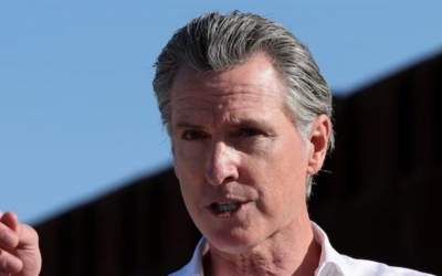 اعزام ۲۰۰۰ نیروی دیگر به لس آنجلس