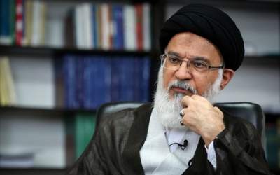 نصرت خدا فرعون را با یک میلیون از اصحابش در دریا غرق کرد