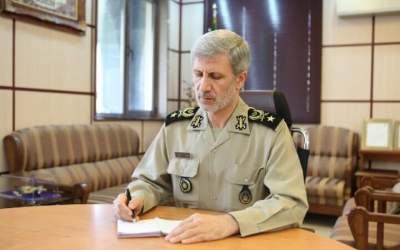 سرلشکر حاتمی: ارتش ضربات موثر و قاطع به اسرائیل خواهد زد