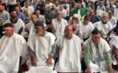 اهوازی‌ها با کفن در صف اول نماز جمعه  <img src="https://cdn.jahannews.com/images/video_icon.png" width="16" height="16" border="0" align="top">