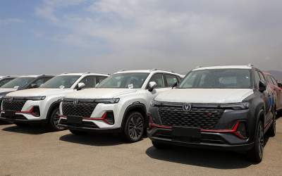 ترخیص فوری خودروهای وارداتی از گمرک