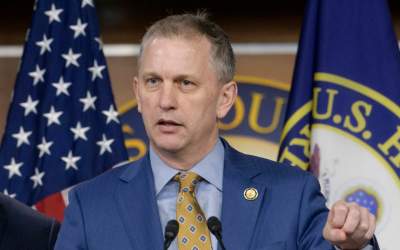 کنگره آمریکا: می‌توان ترامپ را استیضاح کرد