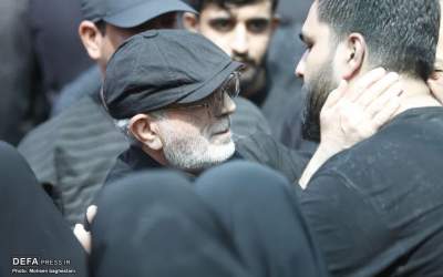 عکس/ سردار قاآنی در مراسم تدفین شهید حاجی زاده