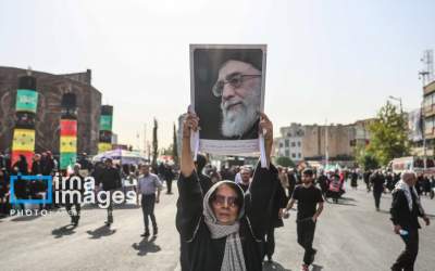 رهبر من پور ابی‌طالب است