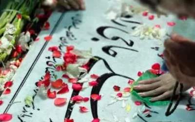 انگار که یک کوه سفر کرده از این دشت