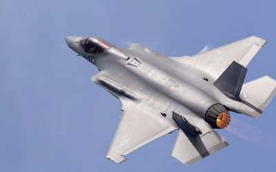 چگونگی تیک آف عمودی جنگنده F-35B  <img src="https://cdn.jahannews.com/images/video_icon.png" width="16" height="16" border="0" align="top">