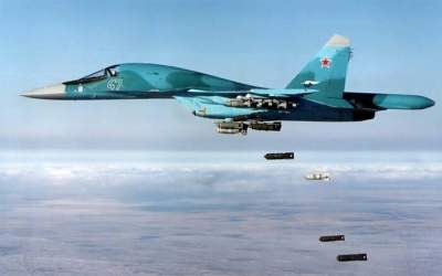 سوخو-۳۴ در حال رها کردن بمب +فیلم  <img src="https://cdn.jahannews.com/images/video_icon.png" width="16" height="16" border="0" align="top">