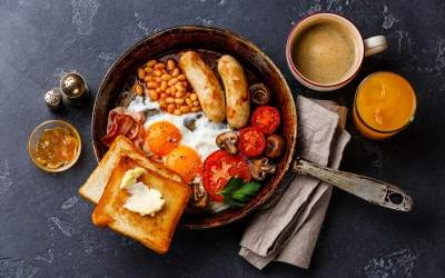 آیا صبحانه واقعاً مهم‌ترین وعده غذایی روز است؟