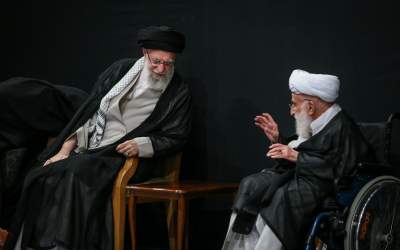 عکس/ عرض ادب آیت‌الله جنتی به رهبرانقلاب