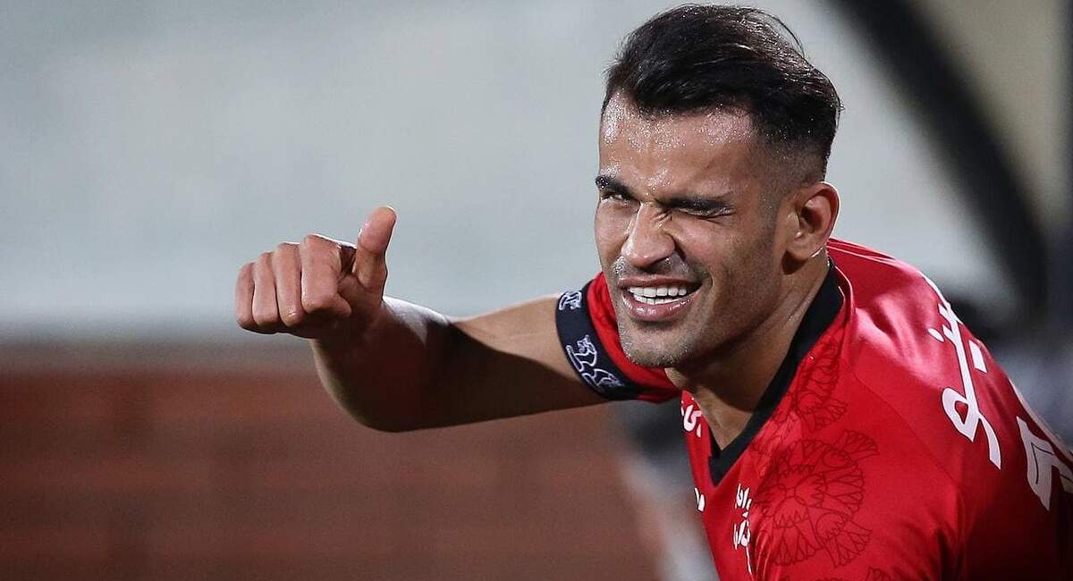 آل‌کثیر دلخوری هواداران را جبران کند  